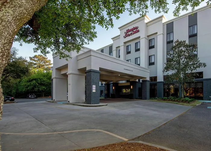 Hotel Hampton And Lafayette